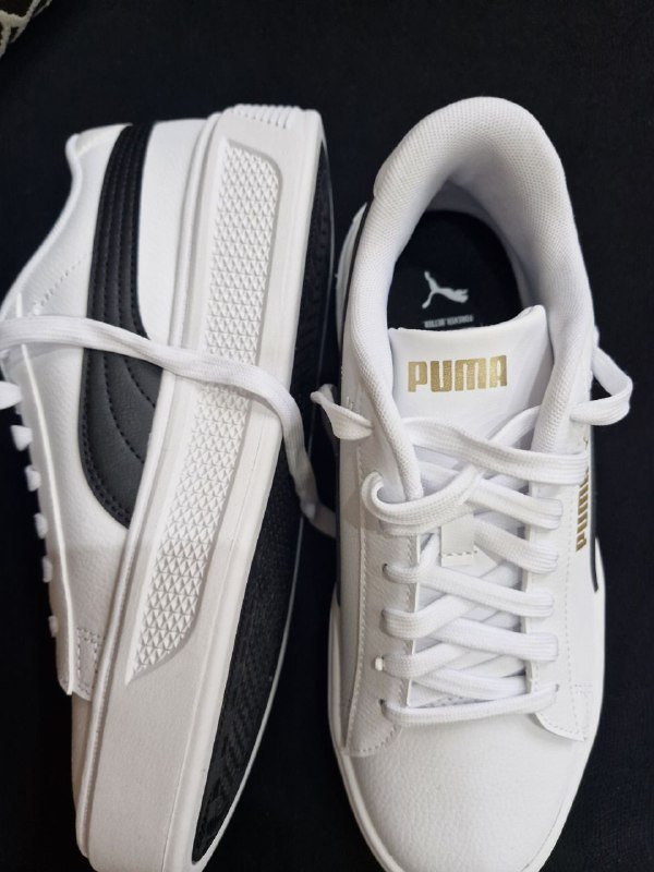 Женские кроссовки Puma Smash Platform v3 белые черные золотые, размер 39 3