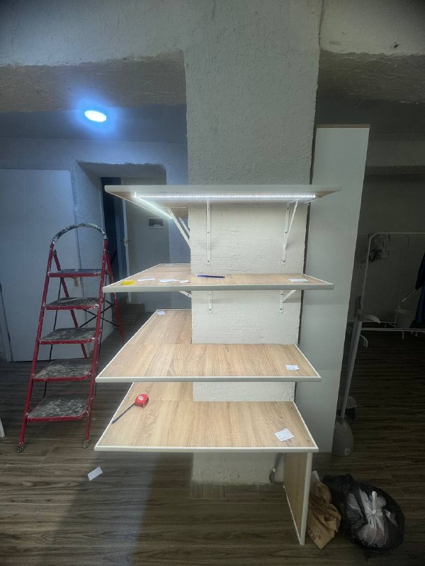 Полки с подсветкой комплект 2