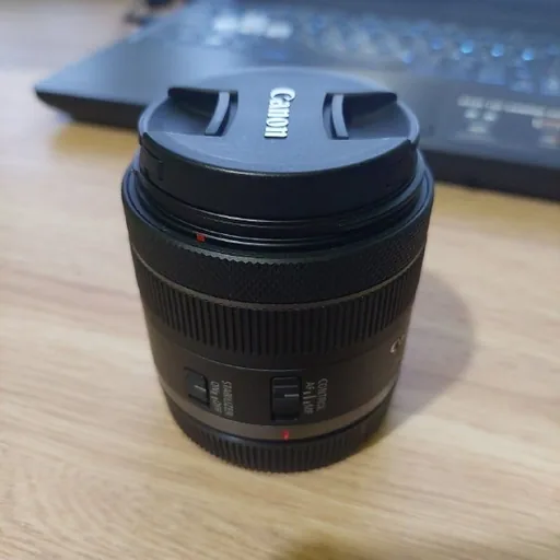 Объектив Canon RF 24-50mm