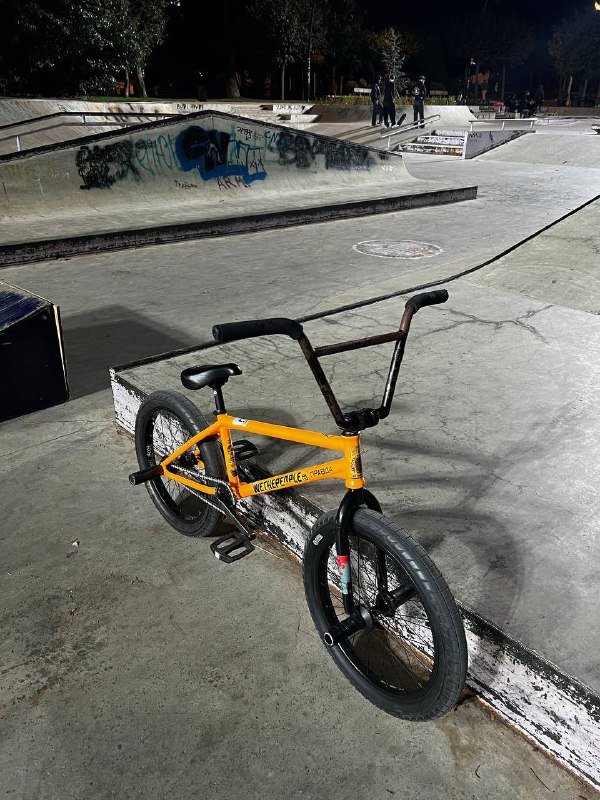 Custom BMX велосипед WETHEPEOPLE DOOMSAYER, рама 21" 2