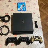 Sony PlayStation 4 Pro, 3 контроллера, FIFA 19 2