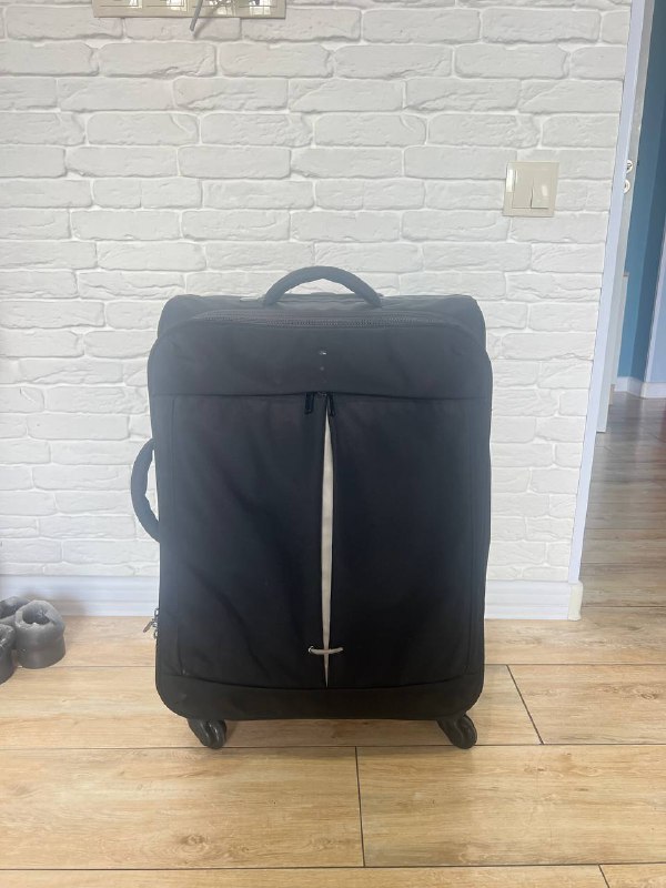 Delsey Fiber Lite 65Cm 4-колесный чемодан черный