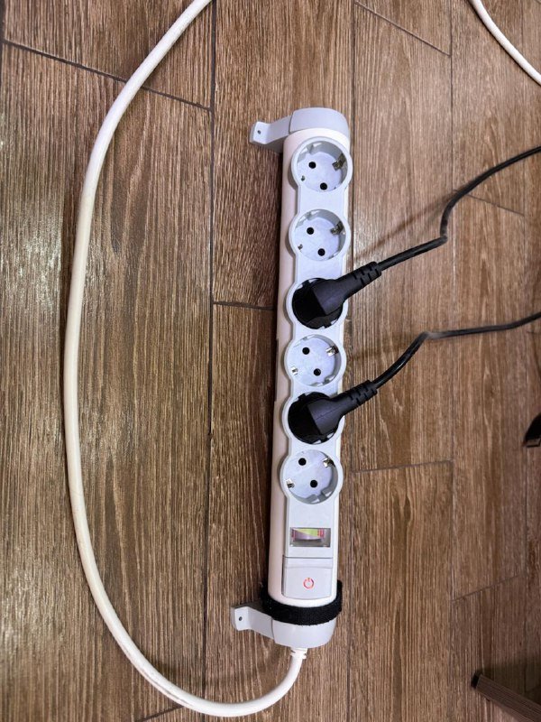 Сетевой фильтр Legrand, 6 розеток, кабель 2.5м