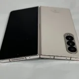 Samsung Galaxy Z Fold 4 3