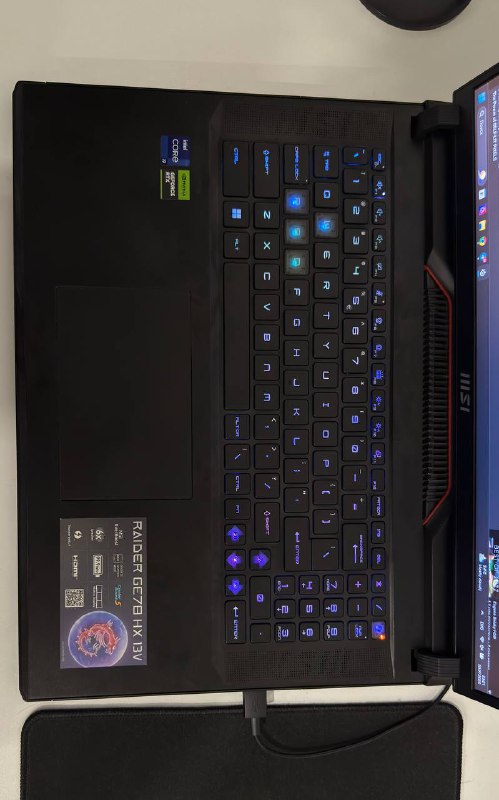 Игровой ноутбук MSI Raider GE78HX, мышка HyperX