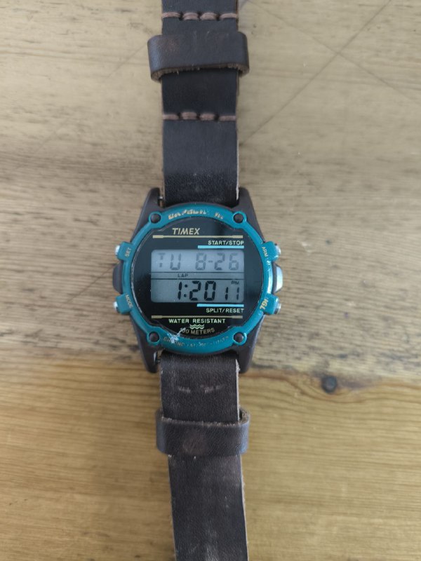 Винтажные TIMEX Expedition на новом кожаном ремешке