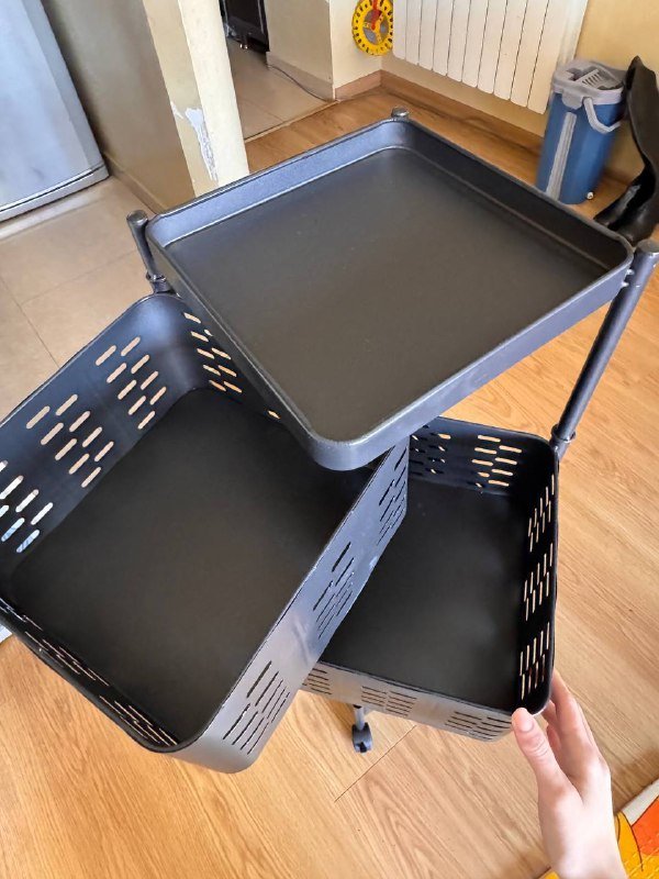 Металлическая этажерка органайзер для хранения на колесиках 2