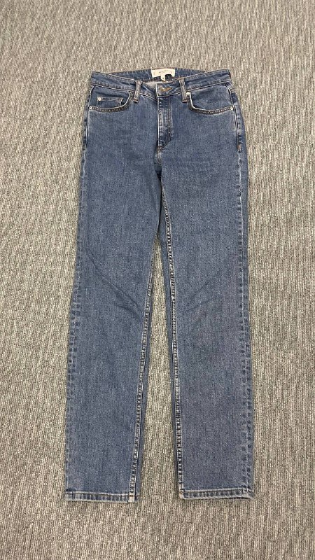 Лоферы, футболки, майка, джемпер, юбка, джинсы, книги, рубашки, сумка 5