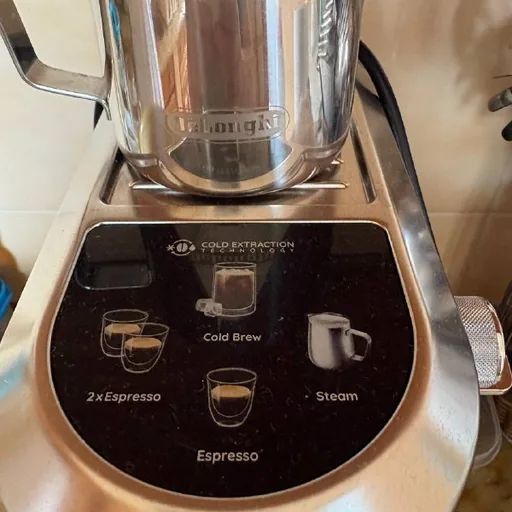 Кофемашина DeLonghi