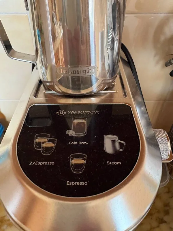 Кофемашина DeLonghi 1