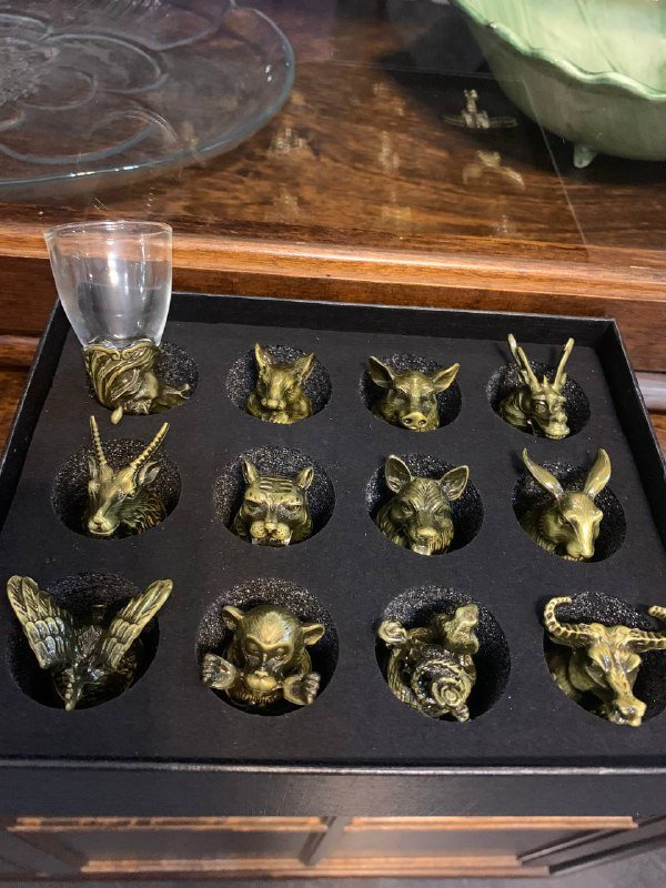 Набор мини рюмочек с символами года 12 штук 3