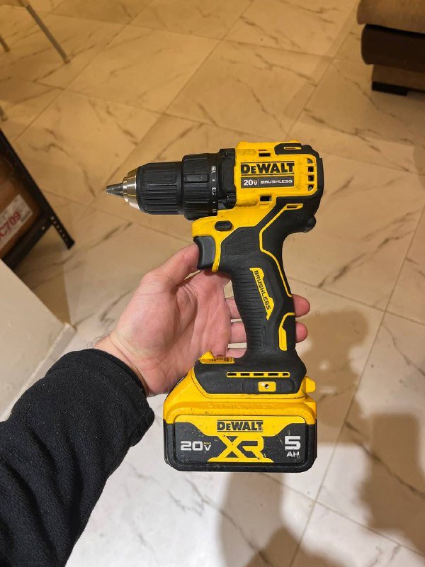 Шуруповерт DeWalt DCD708 с аккумулятором 5 А/ч 1
