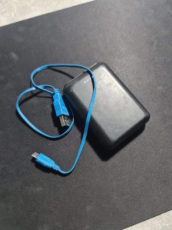 Powerbank и беспроводное зарядное устройство 1