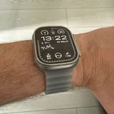 Apple Watch Ultra 4 Natural Titanium 1