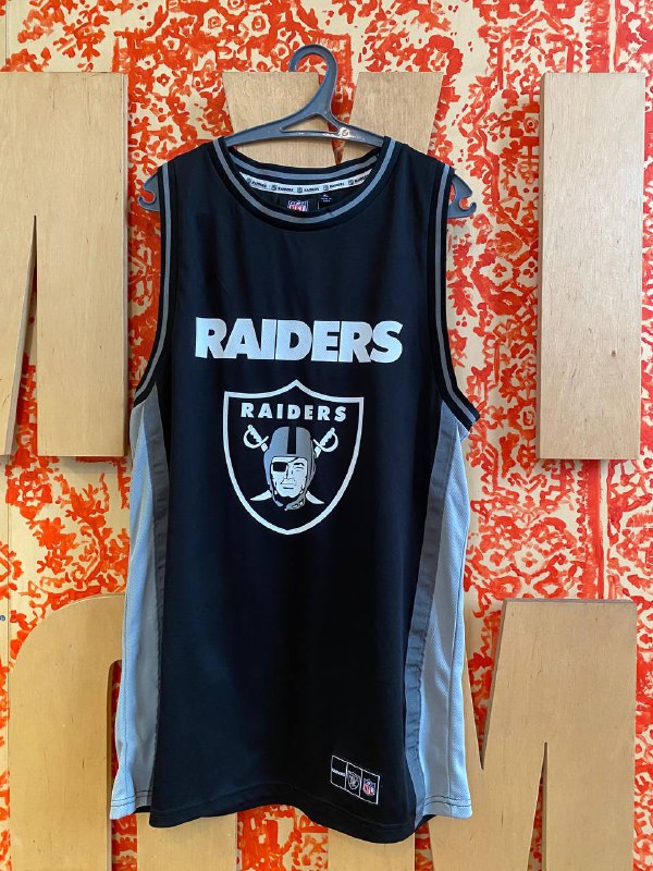 Майка Raides, рубашка Howler bros, худи Billabong, рубашка Jack&Jones, кепка Volcom