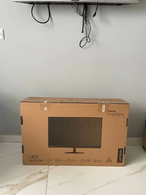Новый монитор Lenovo C27-30 1