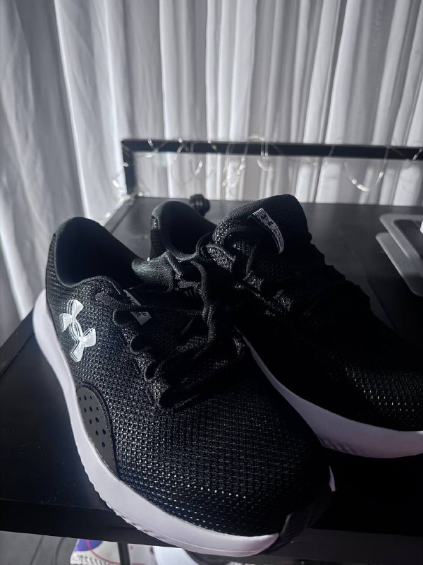 Кроссовки Under Armour новые черные 3
