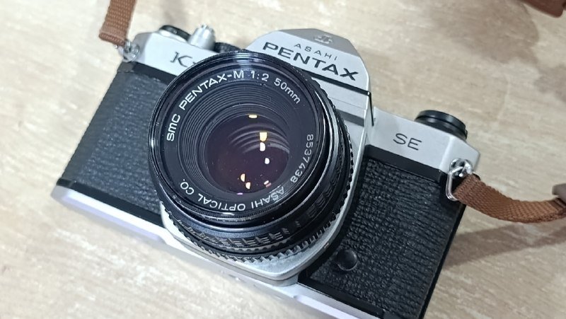 Asahi Pentax K1000 SE фотоаппарат с объективами и пленками 4