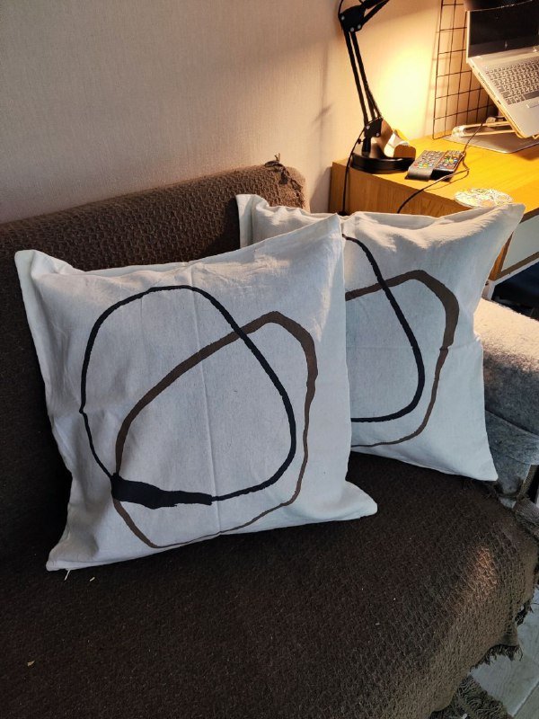 Покрывало и декоративные наволочки, подушки 3