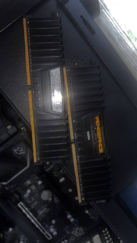 Комплектующие для ПК AMD Ryzen 7, Corsair 32GB, Asrock B550 3