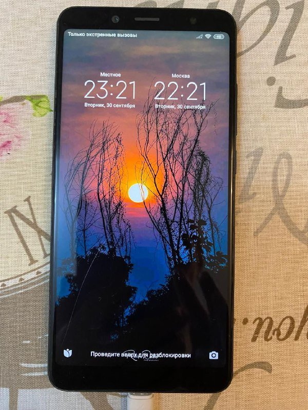Смартфон Xiaomi Mi M1803E7SG черный 3