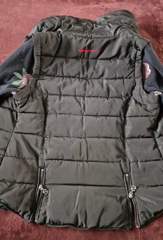 Куртка-жилет с отделкой из искусственного меха Desigual 8