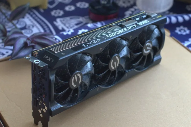 EVGA GeForce RTX 3080 XC3 Ultra 1