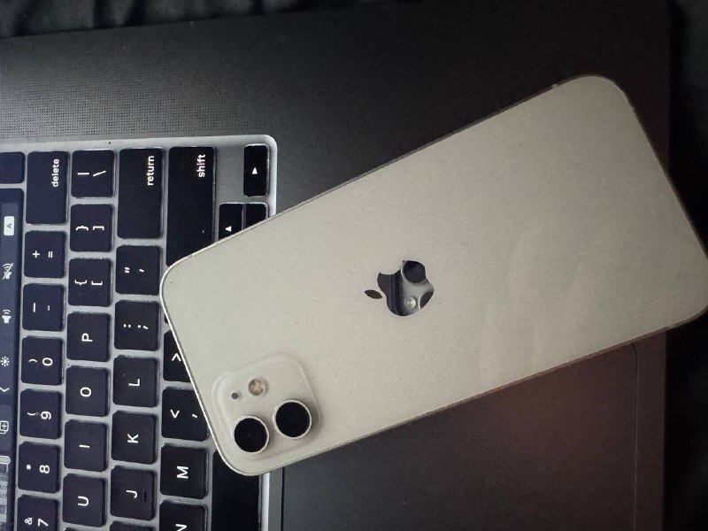 iPhone 12 64GB 3