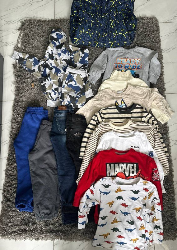 Вещи на мальчика 110 3 4 года, с игрушками и книгами