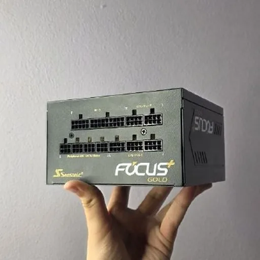 Блок питания Seasonic Focus 650W