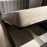 Кровать с матрасом 5