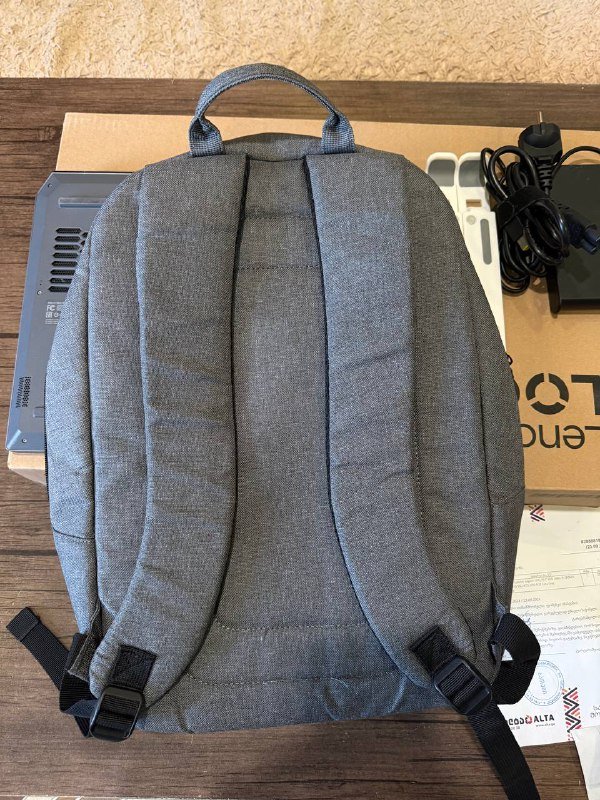 Lenovo LOQ 15.6 ноутбук с сумкой и зарядным устройством 7