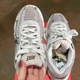 Женские кроссовки Nike Vomero 5 3