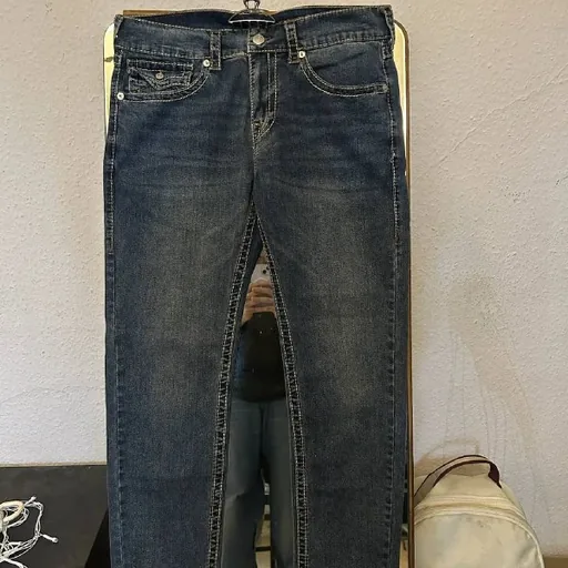 Джинсы True Religion, Levi’s