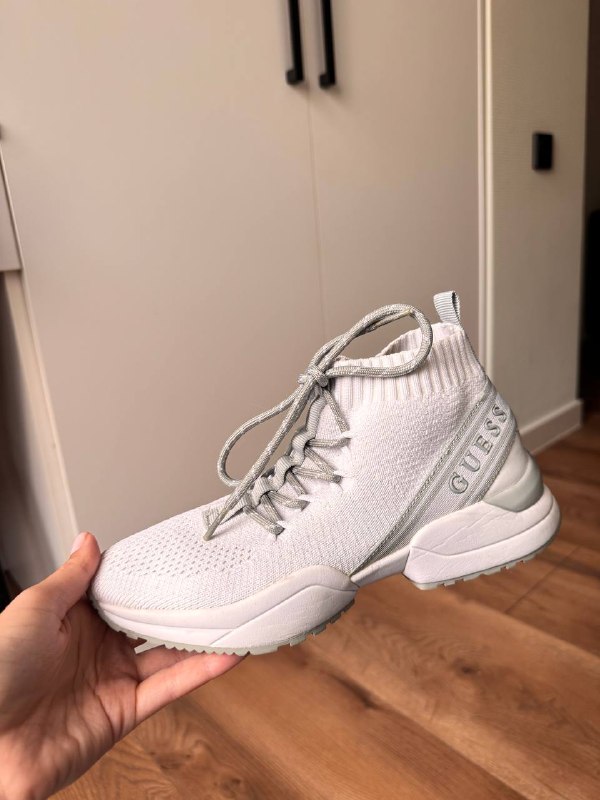 Puma-Nike обувь, 100 лари, Guess обувь, 150 лари 9