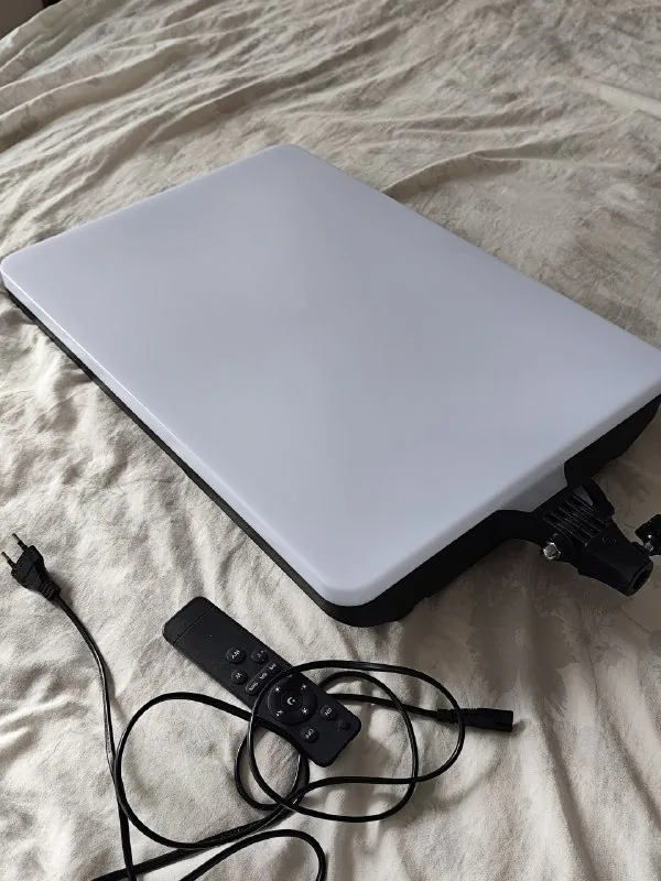 LED panel and sturdy tripod 1