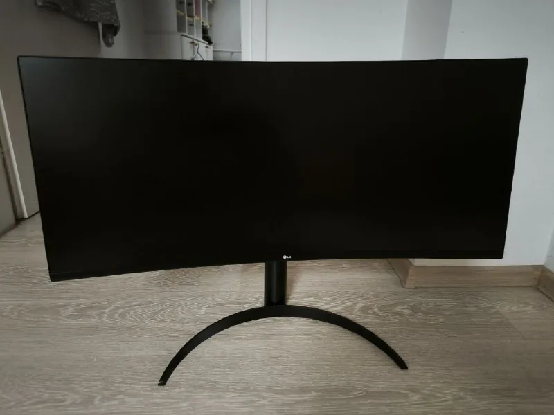 Монитор LG UltraWide 34WP65CP-B 1