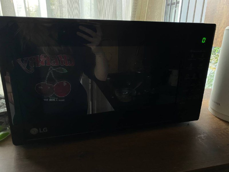 Микроволновка, чайник, фен, игрушки для кошек, когтеточка, кошачий фонтанчик, декоративная подушка, детские игрушки