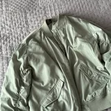 Бомбер H&M 3