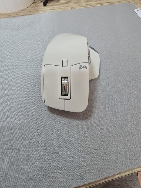 Akko 3098B Wireless Keyboard Hot Swap switches, Logitech MX Masters 3S Mouse 8