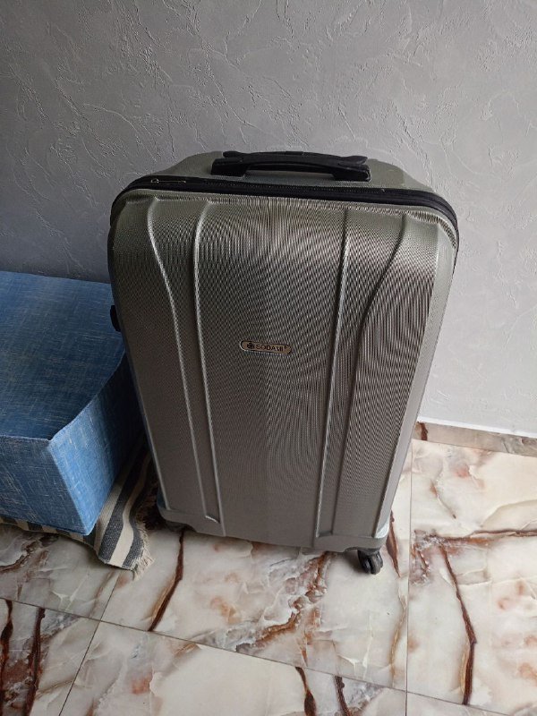Чемодан в багаж 75x50