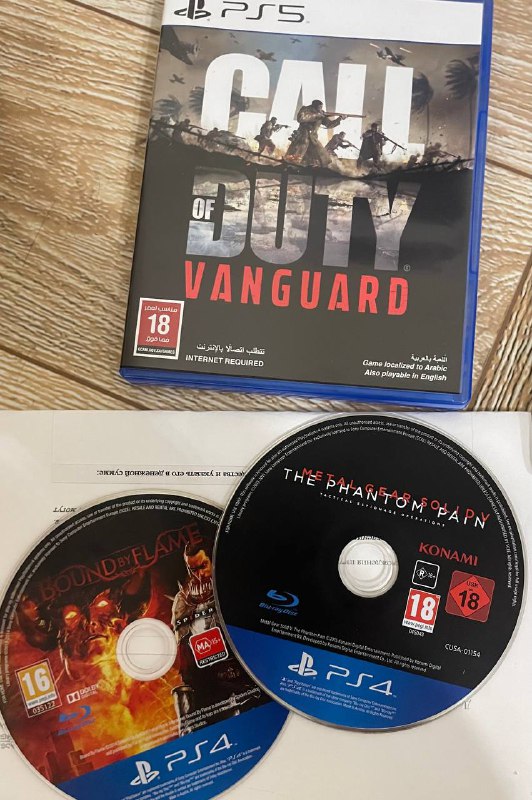 PlayStation 5 with 2 controllers, games 2