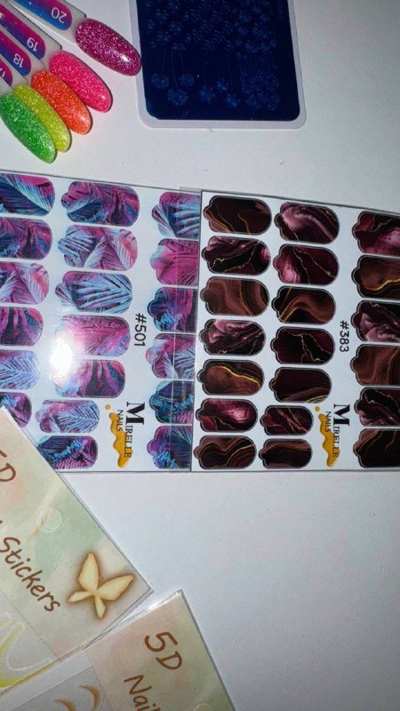 Набор гель-лаков, наклеек, слайдеров, глиттера, штамп и диск для стемпинга 5