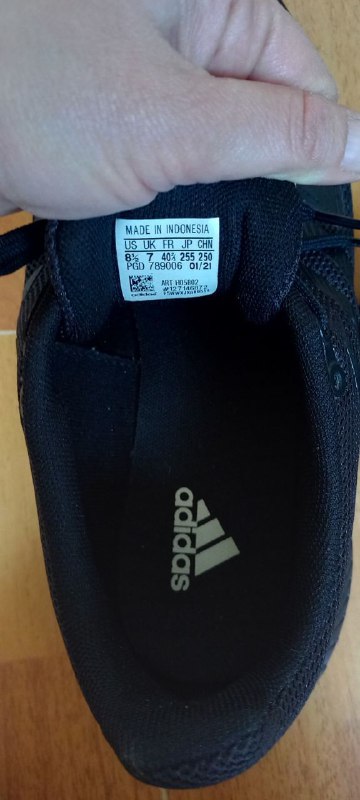 Adidas shoes, size EU 40, like new 4