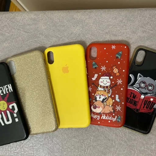 Чехлы для iPhone XR