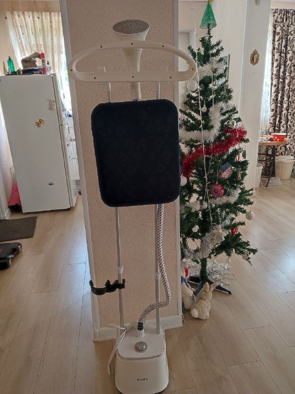 Отпариватель Franco с плечиками и доской