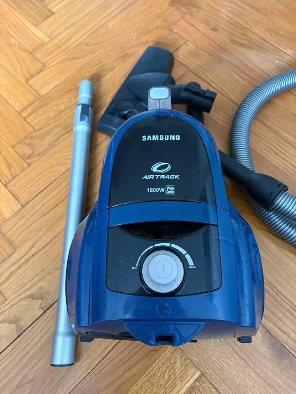 Пылесос Samsung Air Track 1800 Вт 1