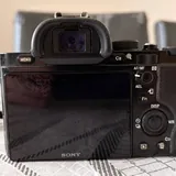 Камера Sony Alpha 7 с объективом Sony 50mm f1.8 4