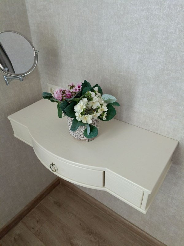 Консоль подвесная туалетный столик из массива дерева