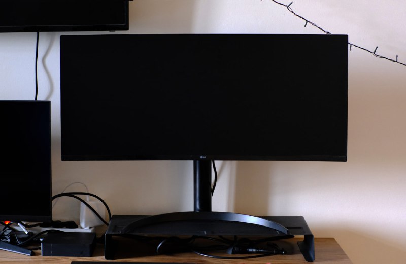 Монитор LG 34WQ75C-B 34" UltraWide, Монитор ASUS VG27AQ1A 27" 170Hz